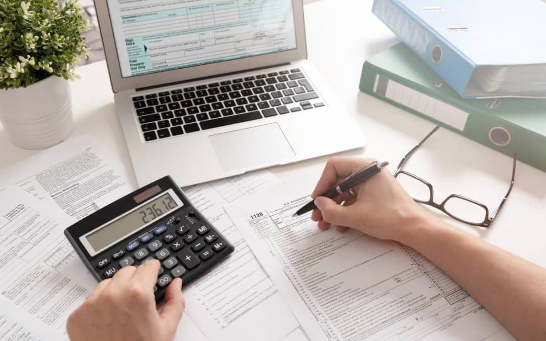 Travailler avec une société fiduciaire en Suisse : quels avantages ?